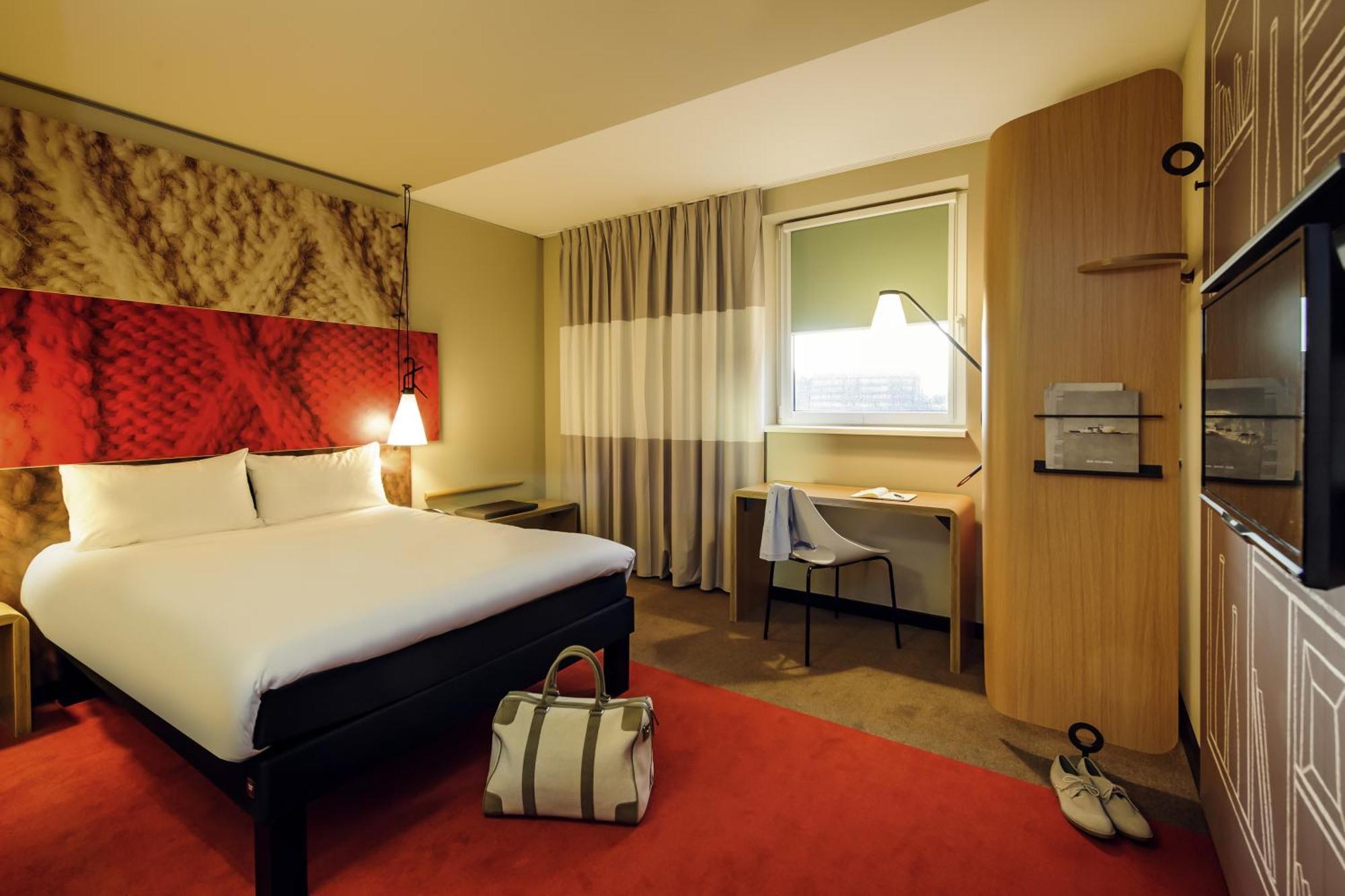 Double Room,1742939594:JPEG