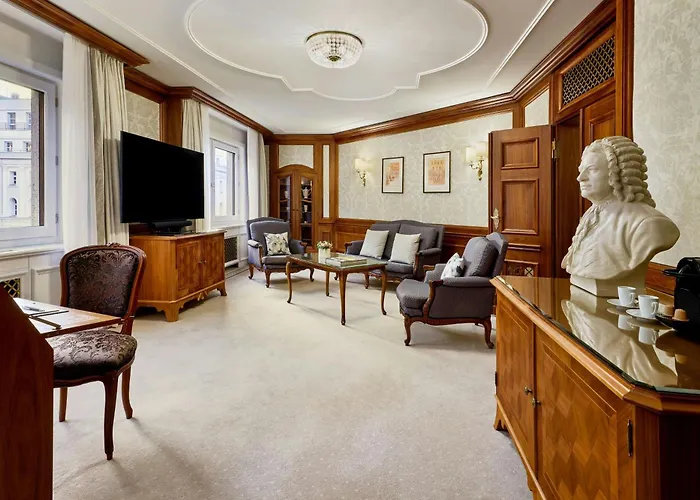 The Westin Grand Berlin Otel
